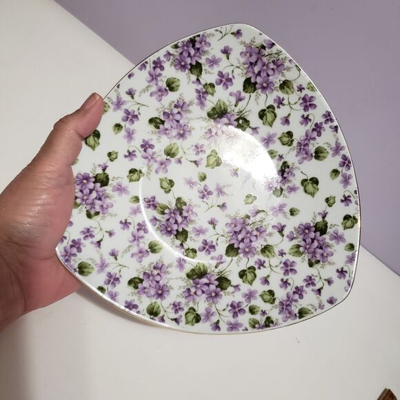 Chintz Purple Pansy Violet Triangular Decoritive Plate 8" - Picture 7 of 7